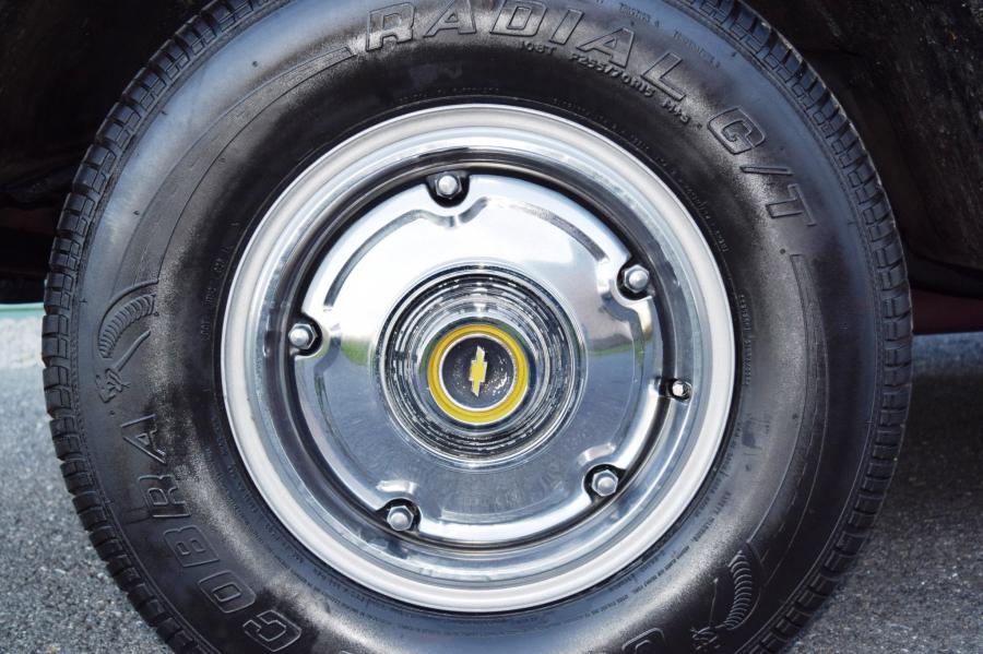 Колеса Chevrolet C10 Cheyenne Super 1974 года  (фото 140 из 365)